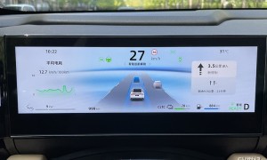空间、动力、续航都略强于比亚迪驱逐舰05，试驾吉利银河L6