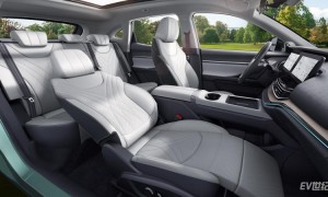 奇瑞新能源出大车了！舒享家纯电SUV 12.99万元起售
