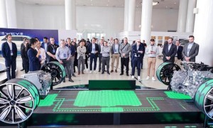 300家海外经销商”集结” 长城汽车2025挑战百万出口销量