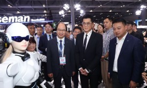 从“走出去”到“立潮头”，28岁的奇瑞如何在香港写下新传奇？